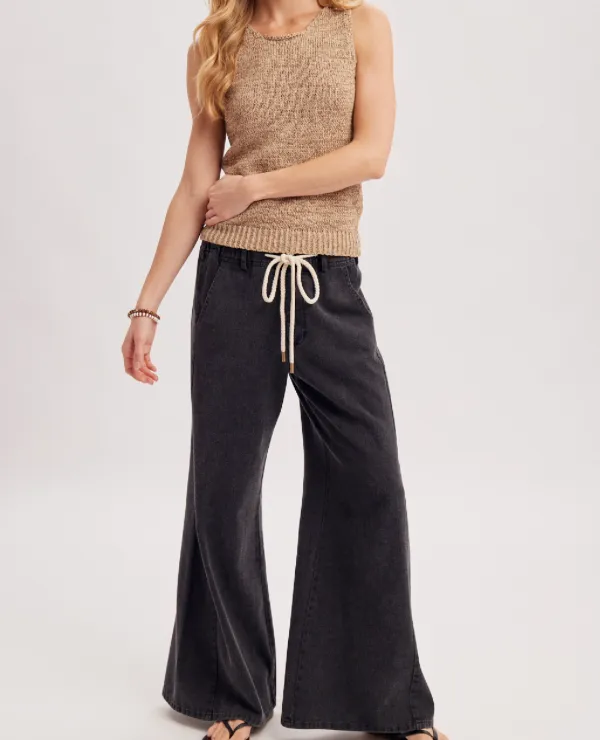 Ribbed Knit Sleeveless Sweater