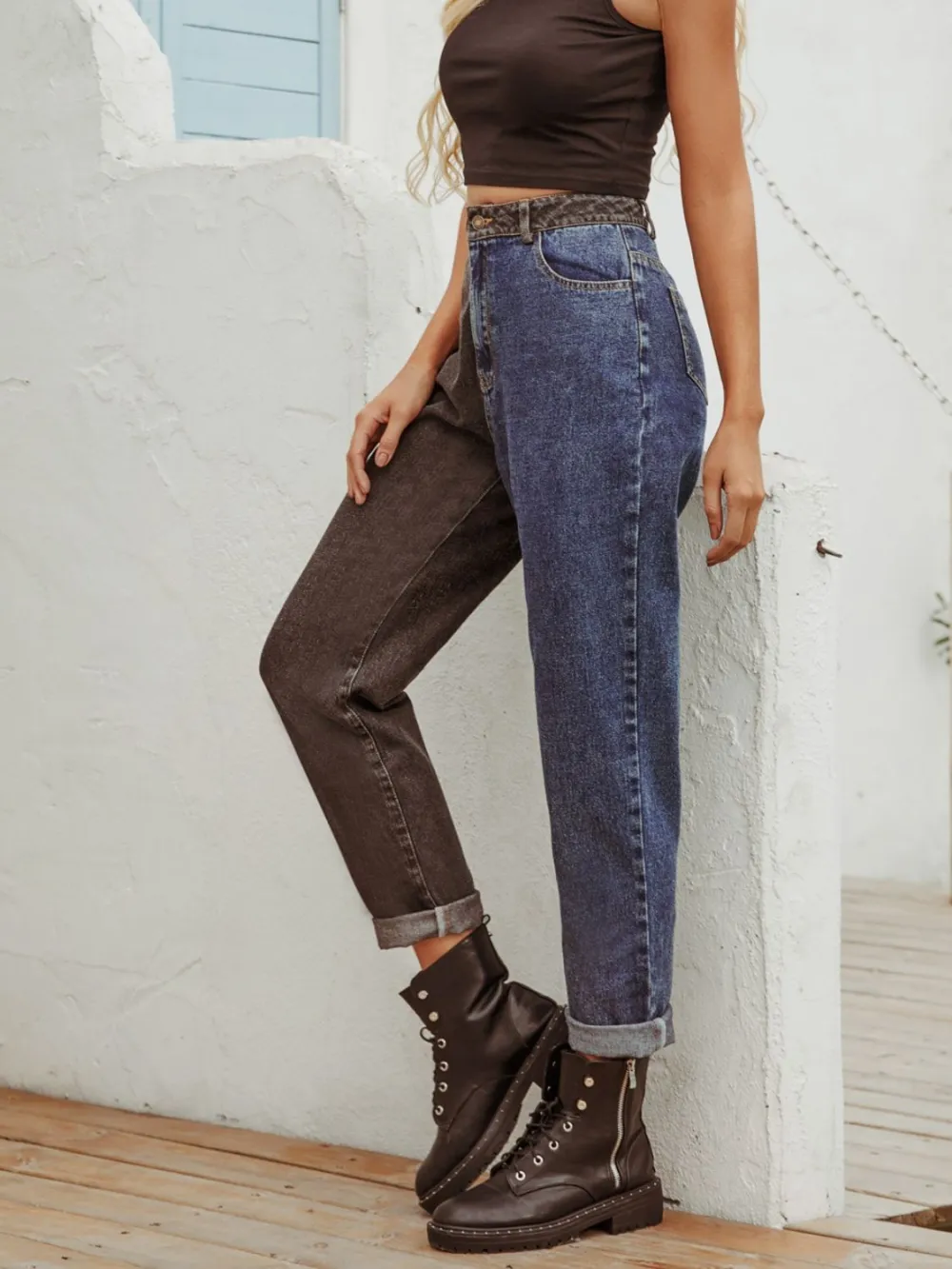 Pocketed Straight Leg Denim Jeans