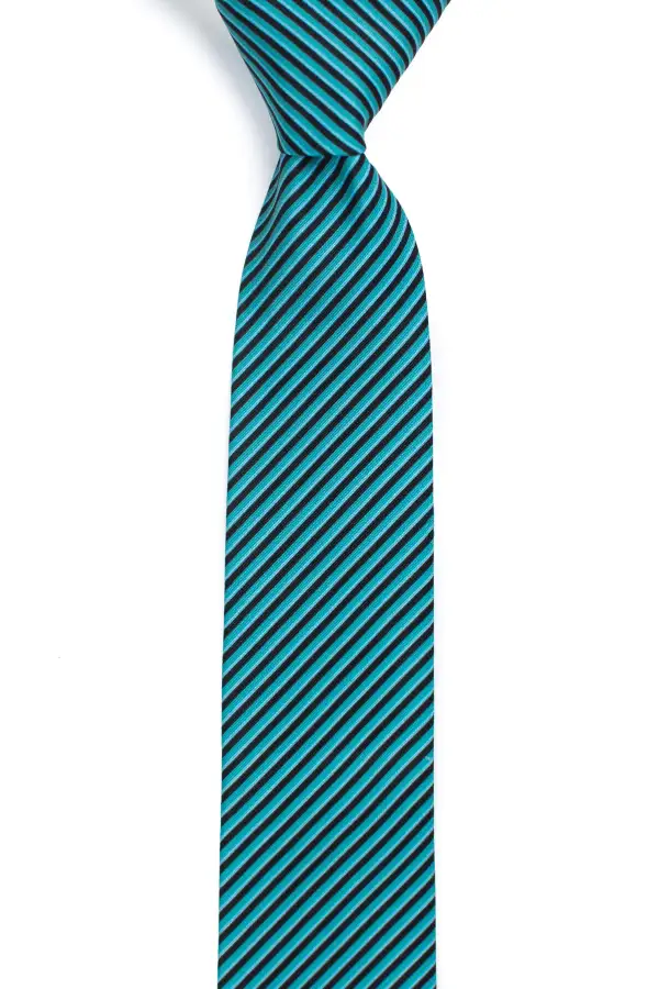 Timeless Striped Pattern Necktie