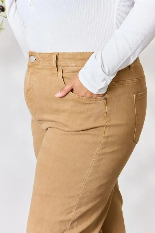Subtle Texture Clean Denim Jeans