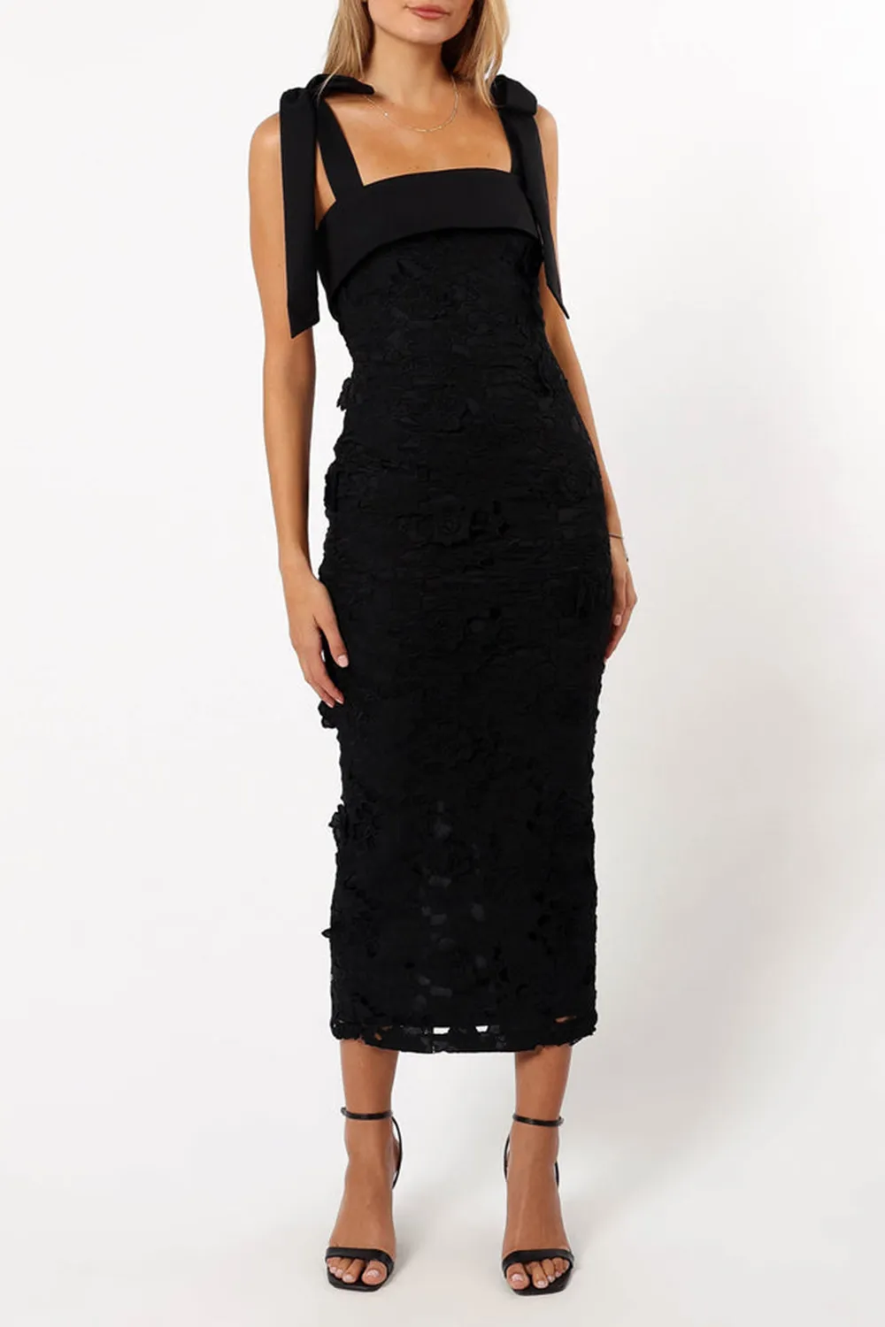 BLACK LACE DRESS
