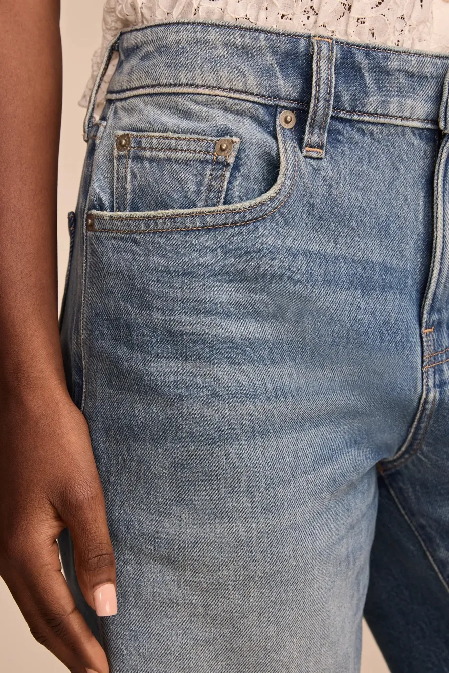 Loose Daliy Short