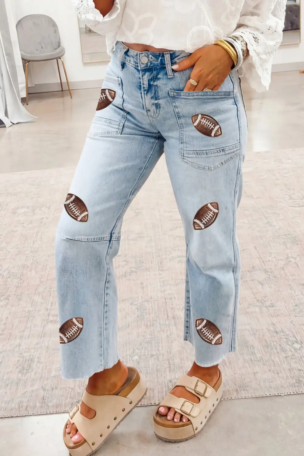 Sequin Detail Patched Graphic Pattern Raw Hem Relaxed Jeans