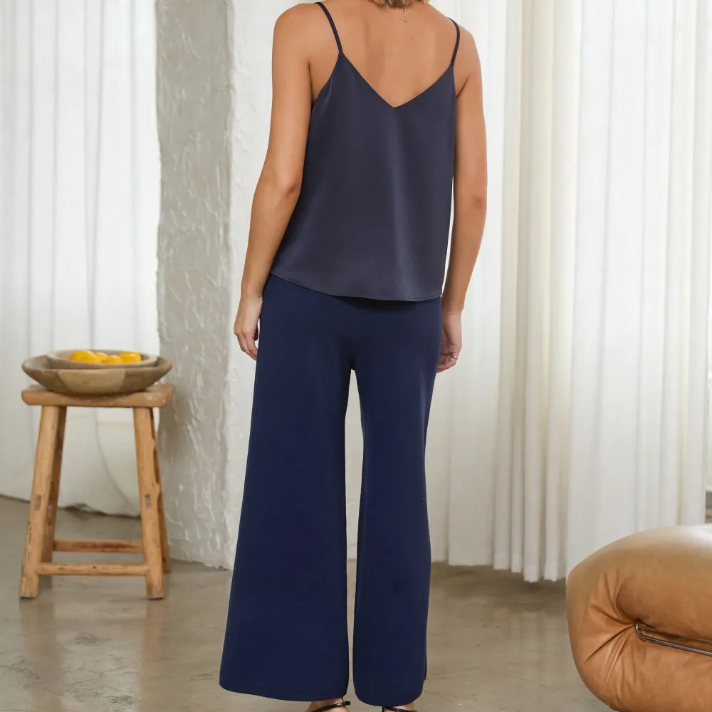 Front Seam Sweater Pants
