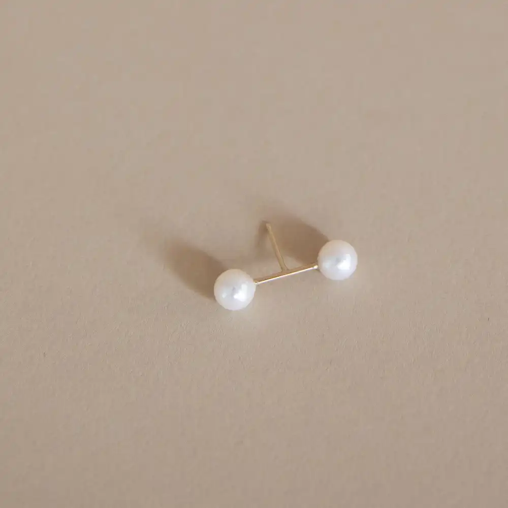 Double Pearl Stud Earring