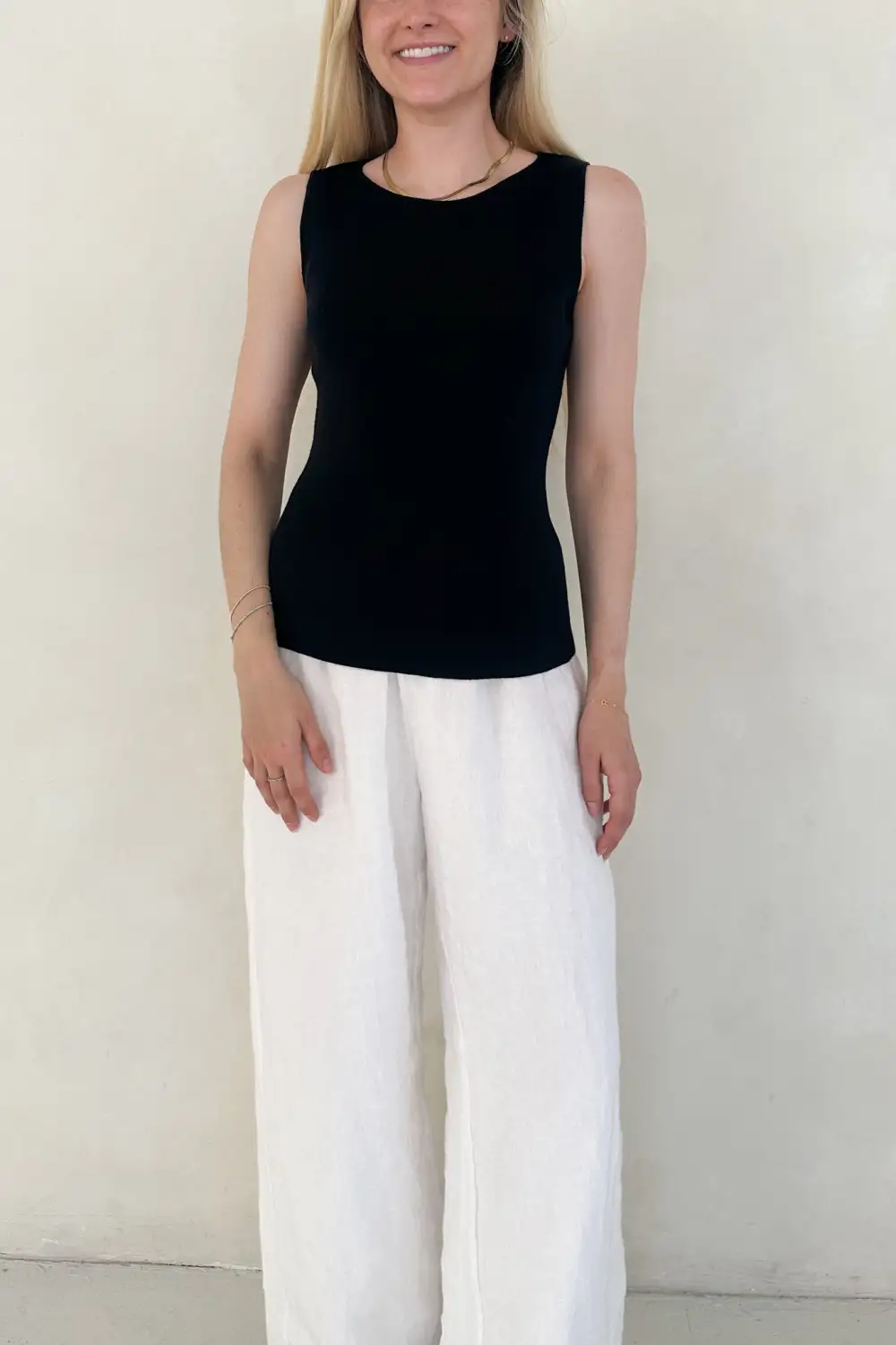 Soft Boat Neck Sleeveless Top