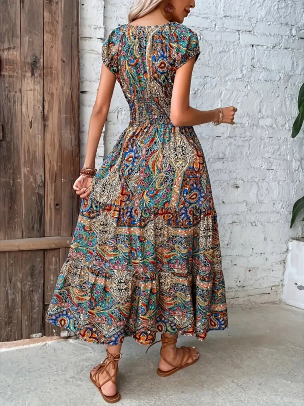 Lightweight Feel Printed V Neck Dress