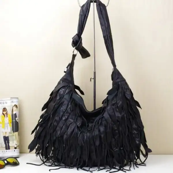 Classic Zip-Top Shoulder Bag
