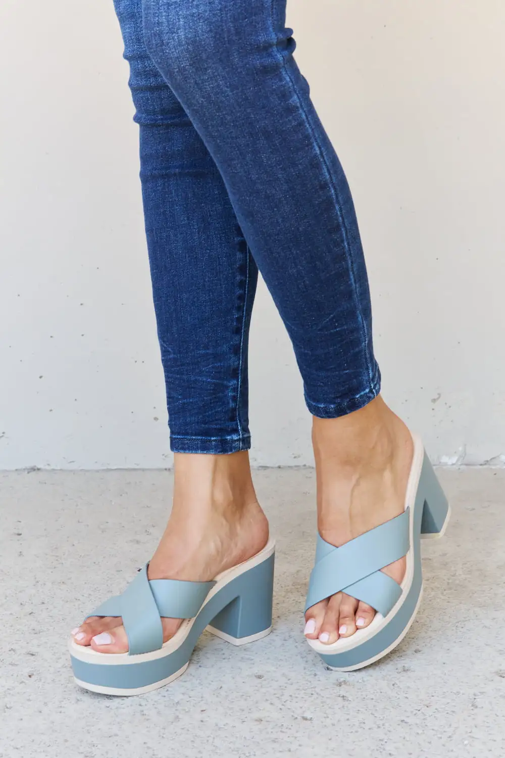 Everyday Platform Weeboo Sandals