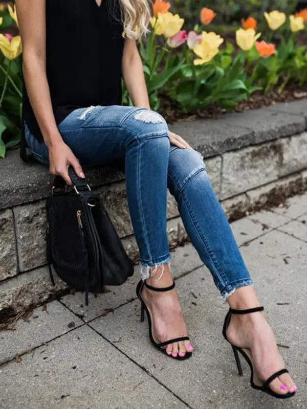 Distressed Stretch Pleated Denim Jeans
