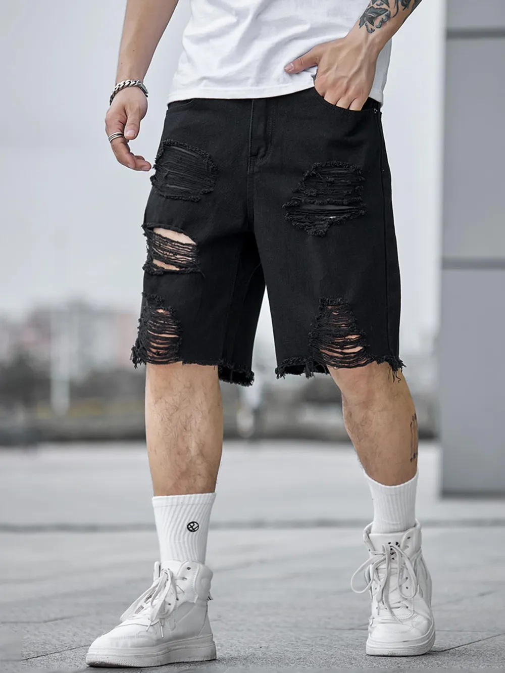 Men's Ripped Denim Shorts In Black