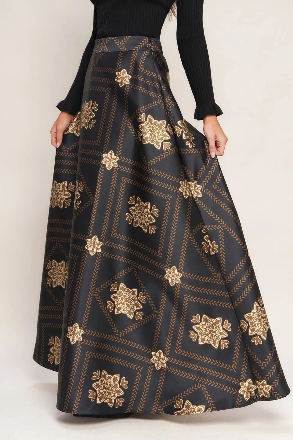 Refined Everyday Maxi Skirt
