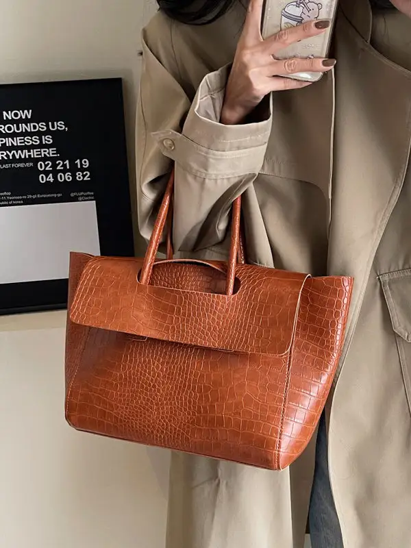 Classic Vintage Shoulder Bag