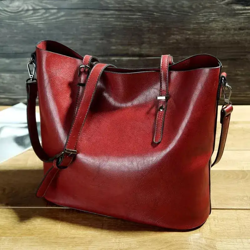 Formed Scallop Handbag
