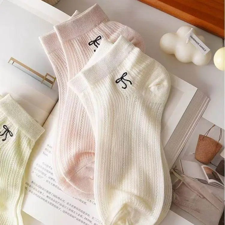 Bow Embroidered Hollow Breathable Ankle Socks