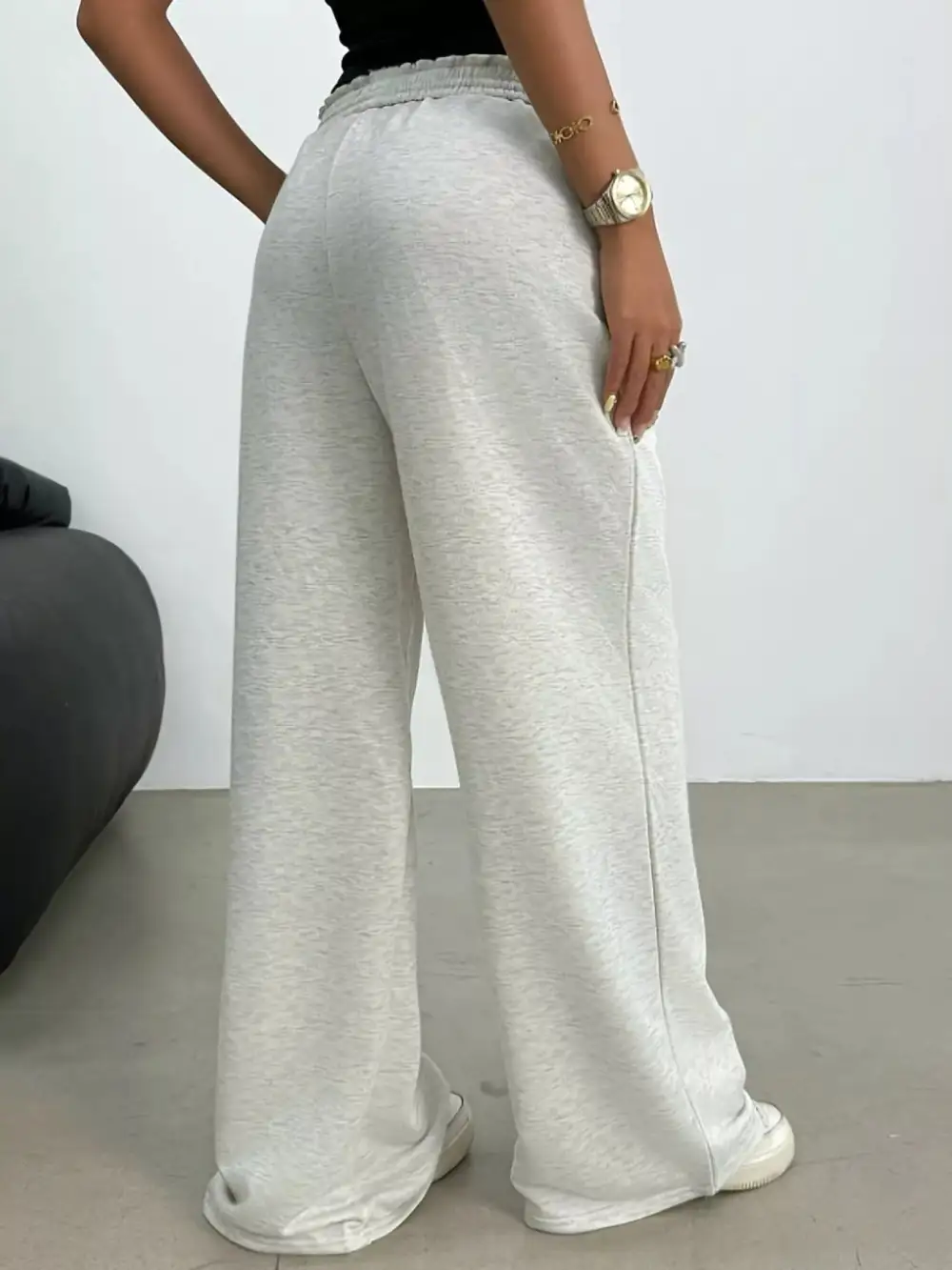 Relaxed Wide-Leg Drawstring Sweatpants