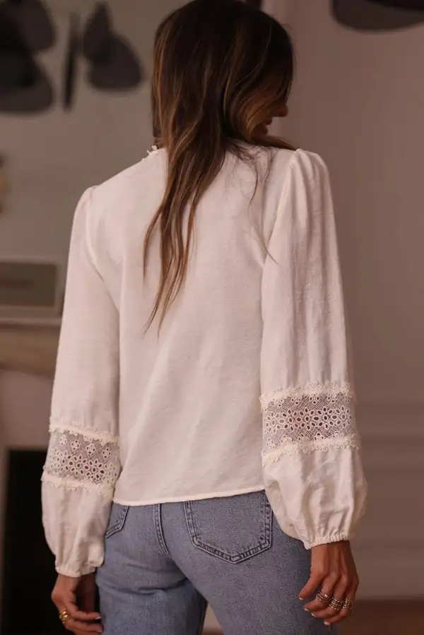 Floral Lace Trim Ruffled Blouse