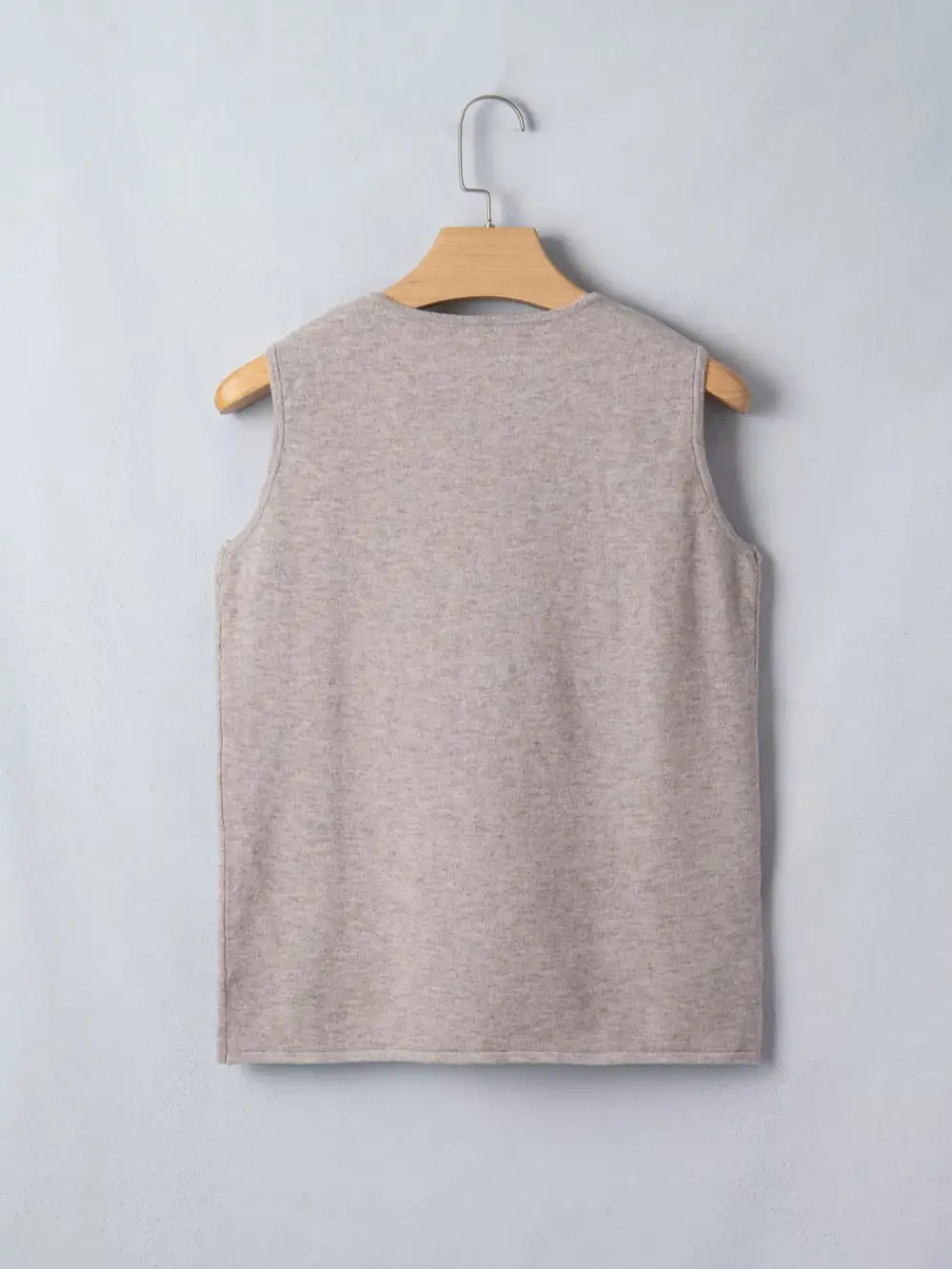 Metal Star Detail V Neck Sweater Knit