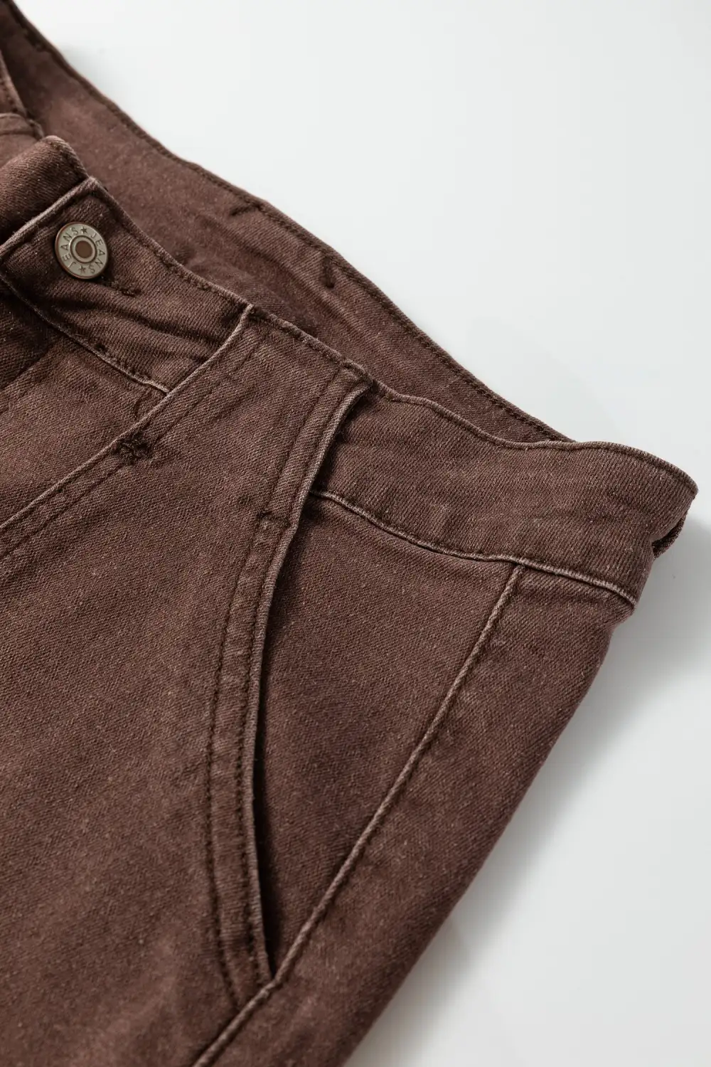 Clean Cut Buttoned Denim Jeans