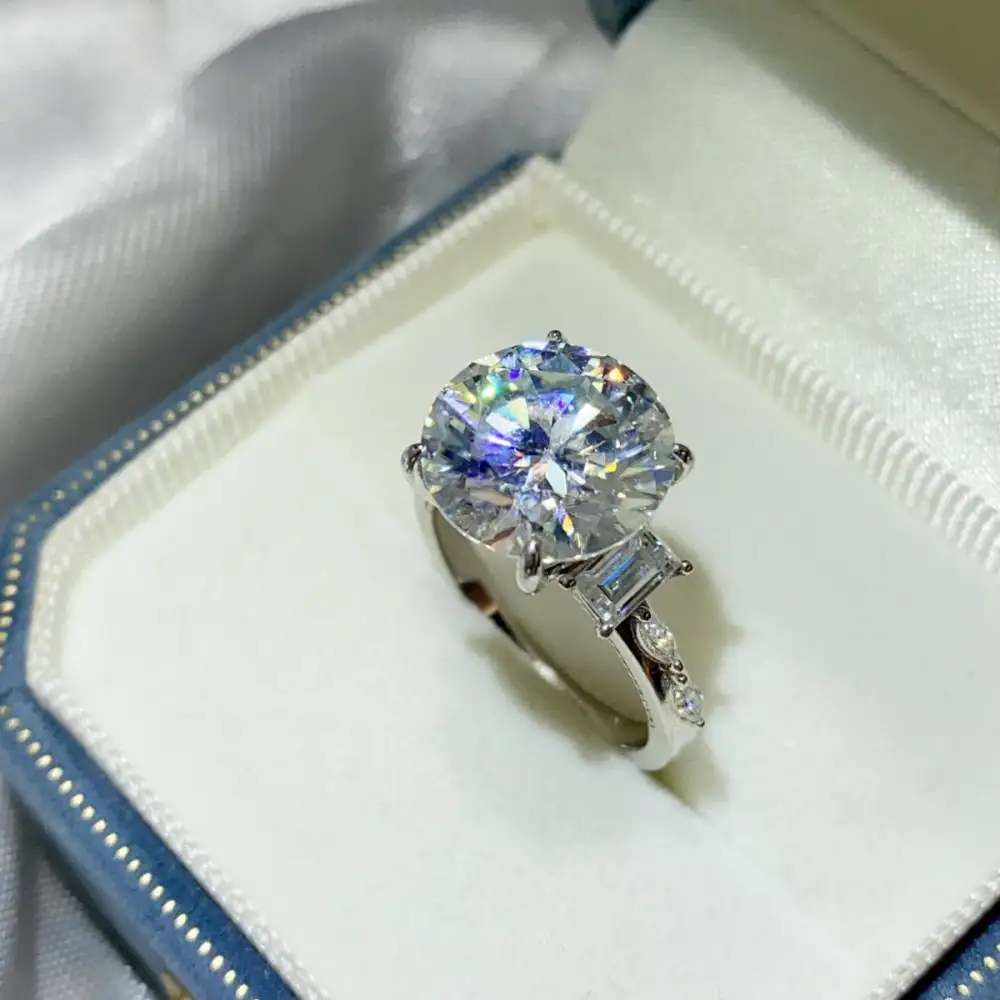 Daily Moissanite Jewelry