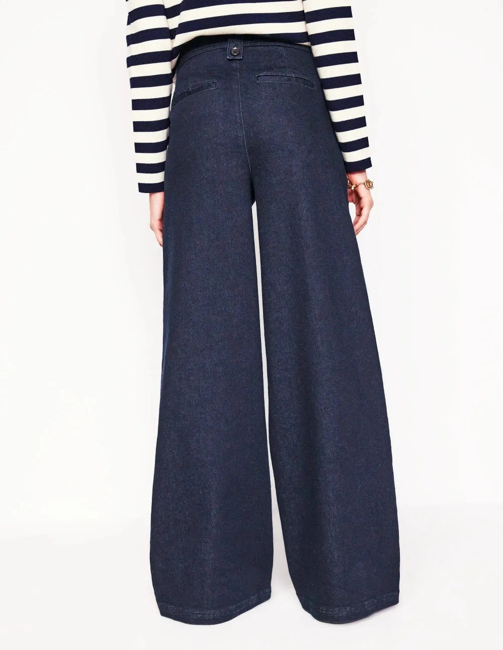 Mid Rise Button Detail Jeans