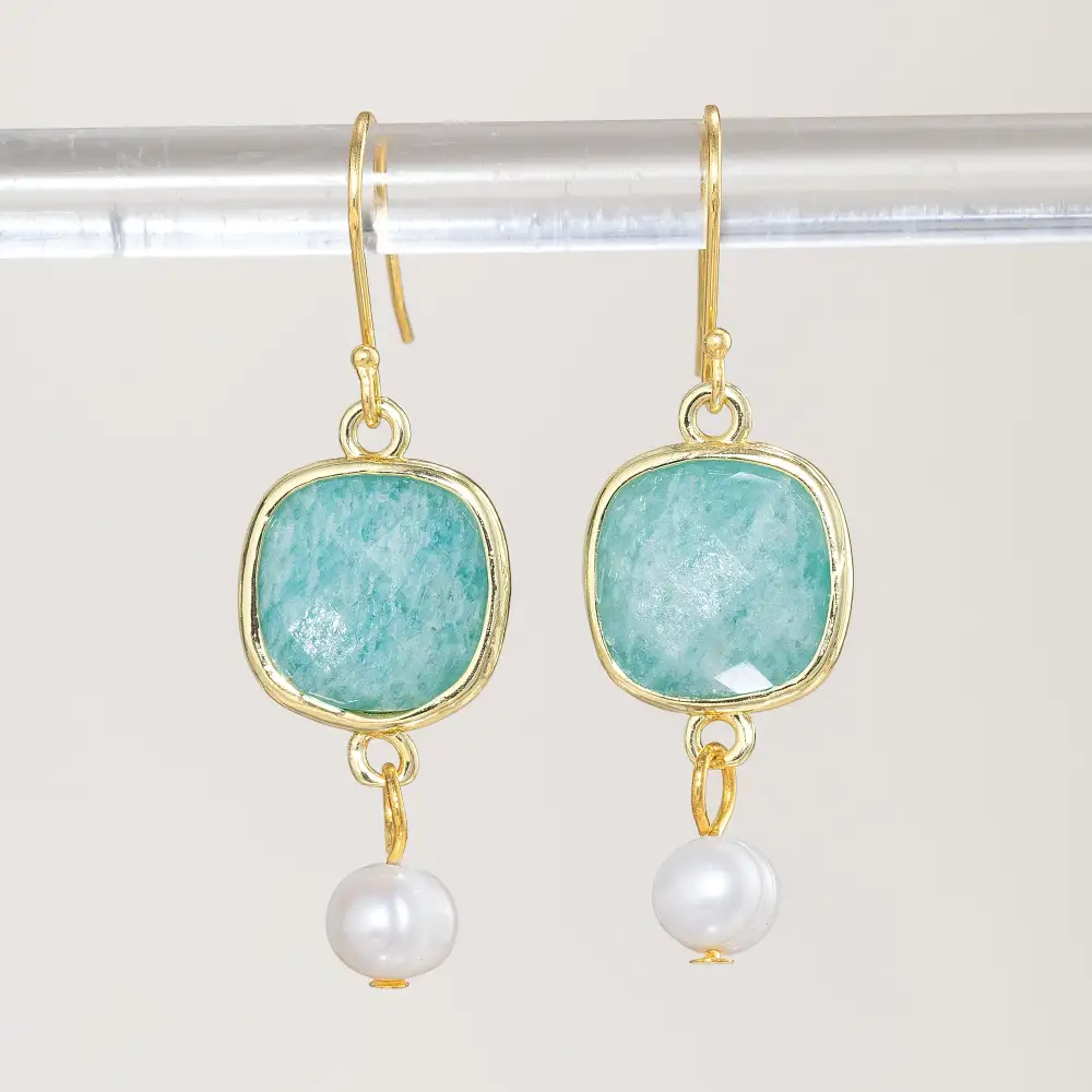 Classic Pearl Drop Earrings