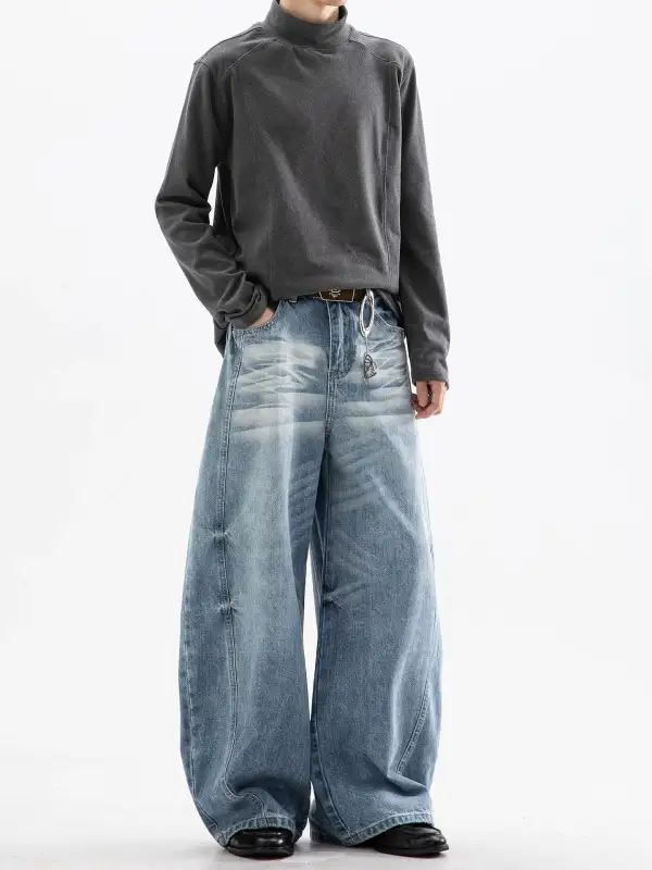 Ultra Wide-Leg Jeans