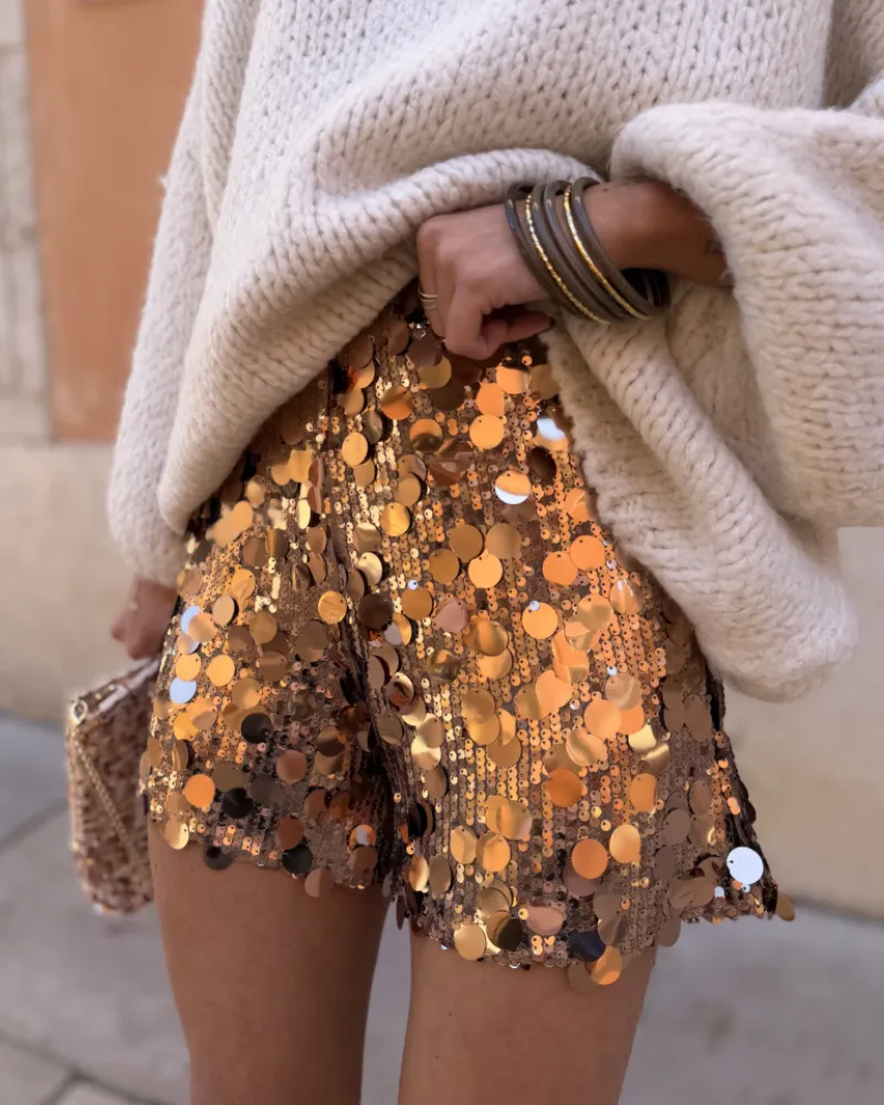 Edgy Sequin Short Pants