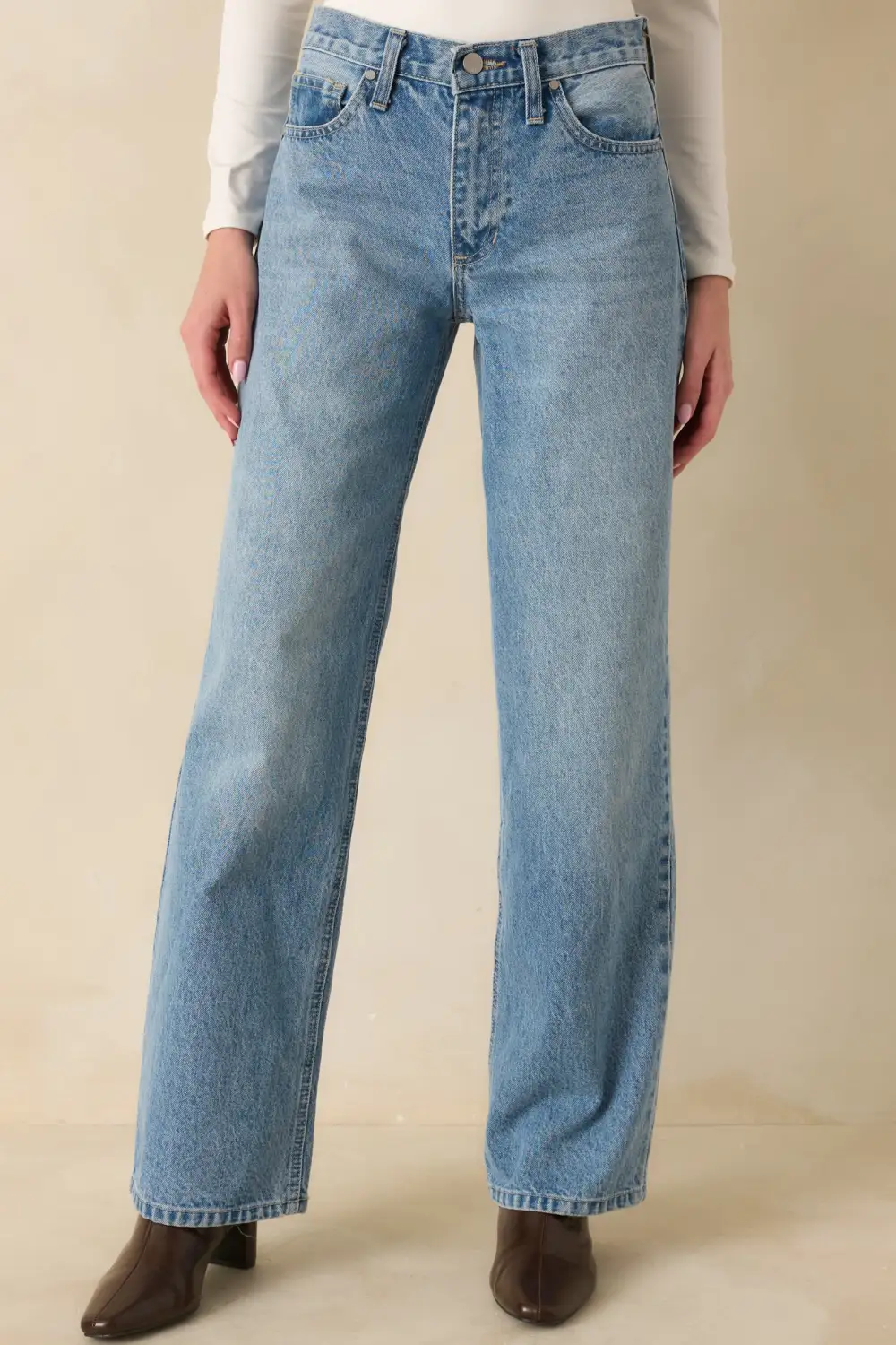 Light Wash Relaxed Straight Leg Jeans