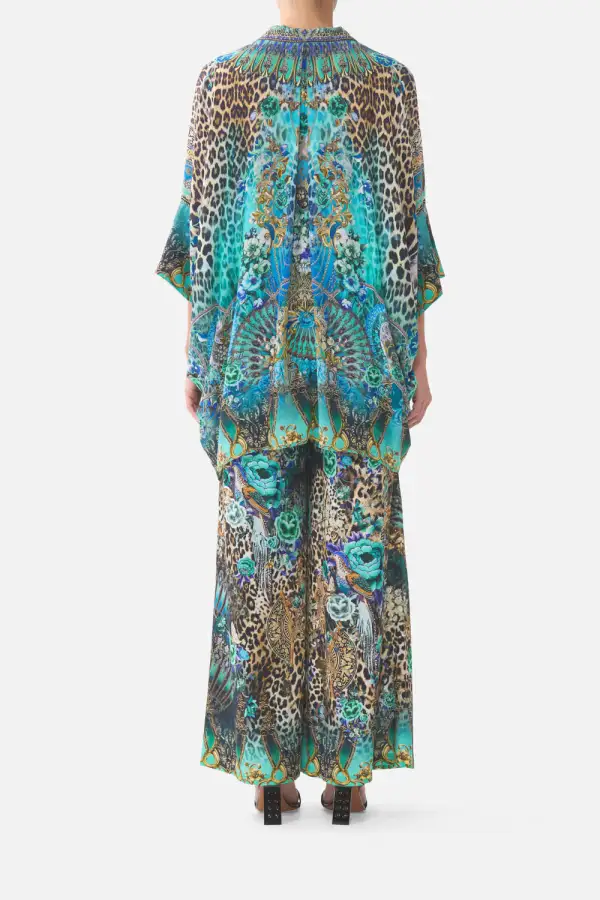 Relaxed Batwing Shirt