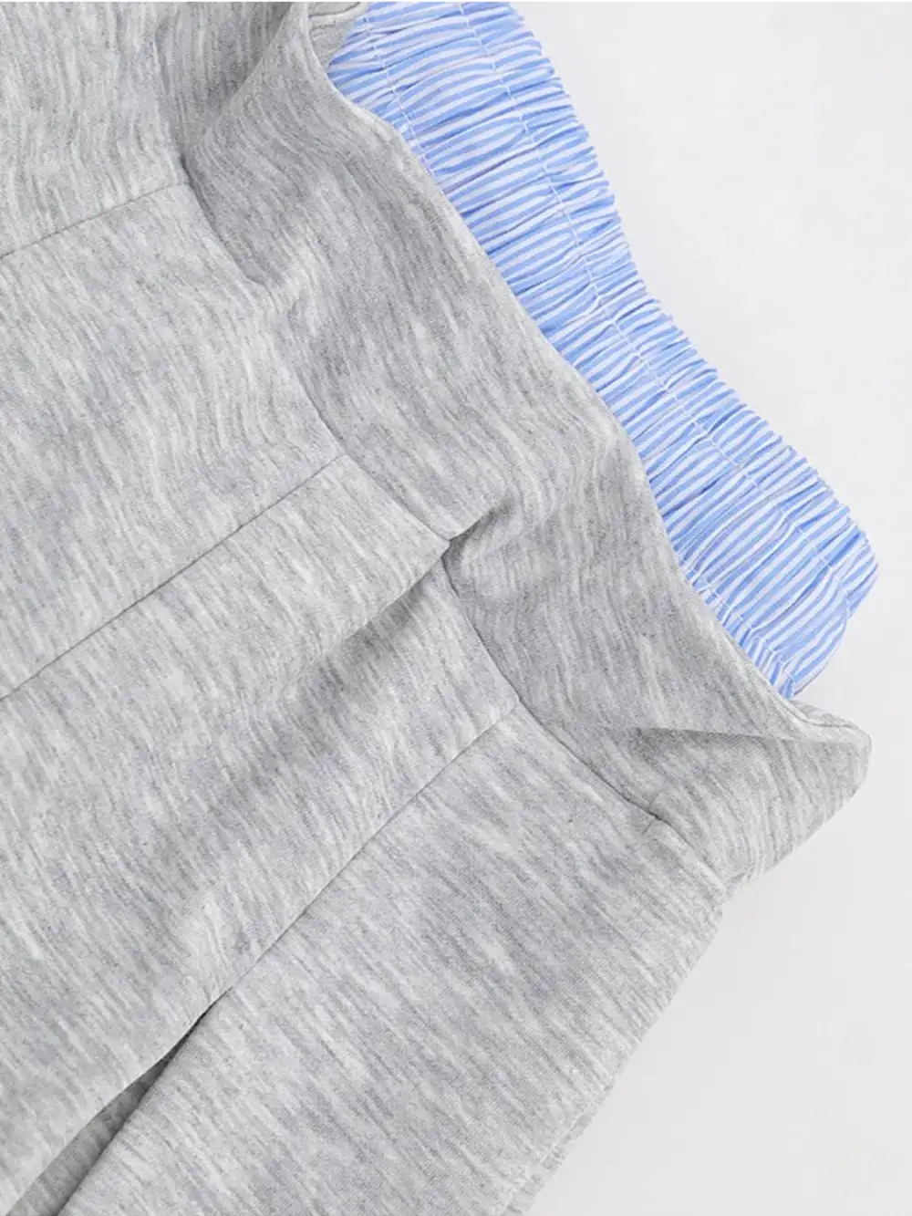 Textured Pleated Drawstring Skirt