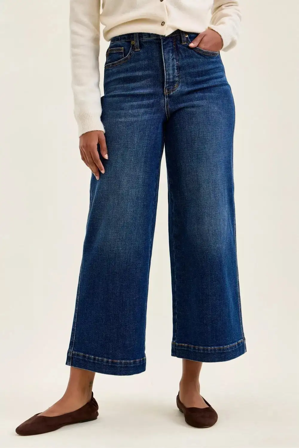 Easygoing High Rise Wide Leg Jeans