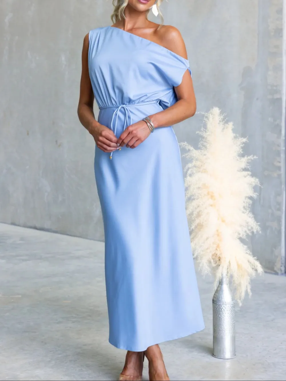 Shoulder Midi Dress