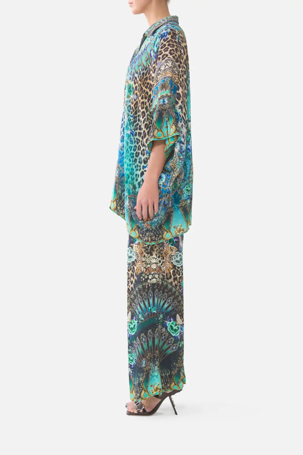 Relaxed Batwing Shirt