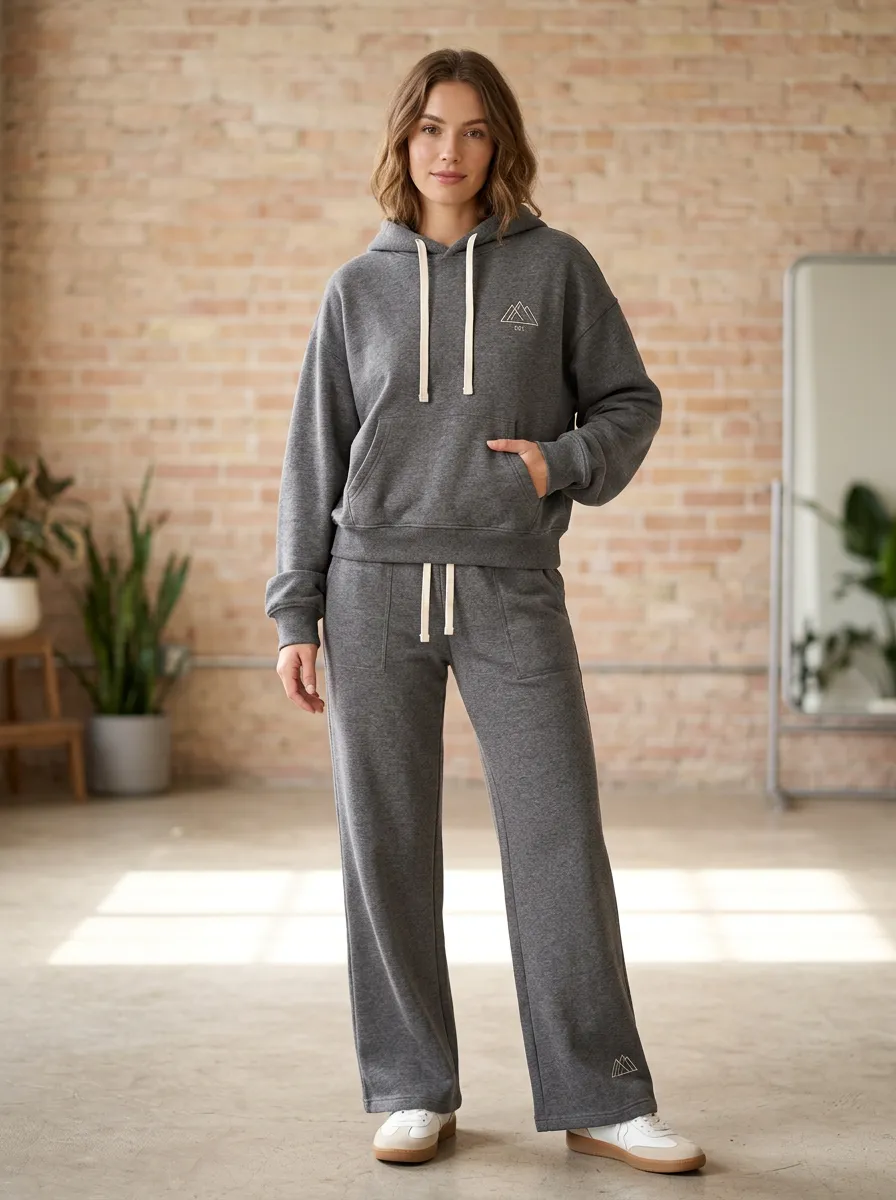 Women's Mountain Lover Minimalist Logo Printed Hoodie Sweatpants Set