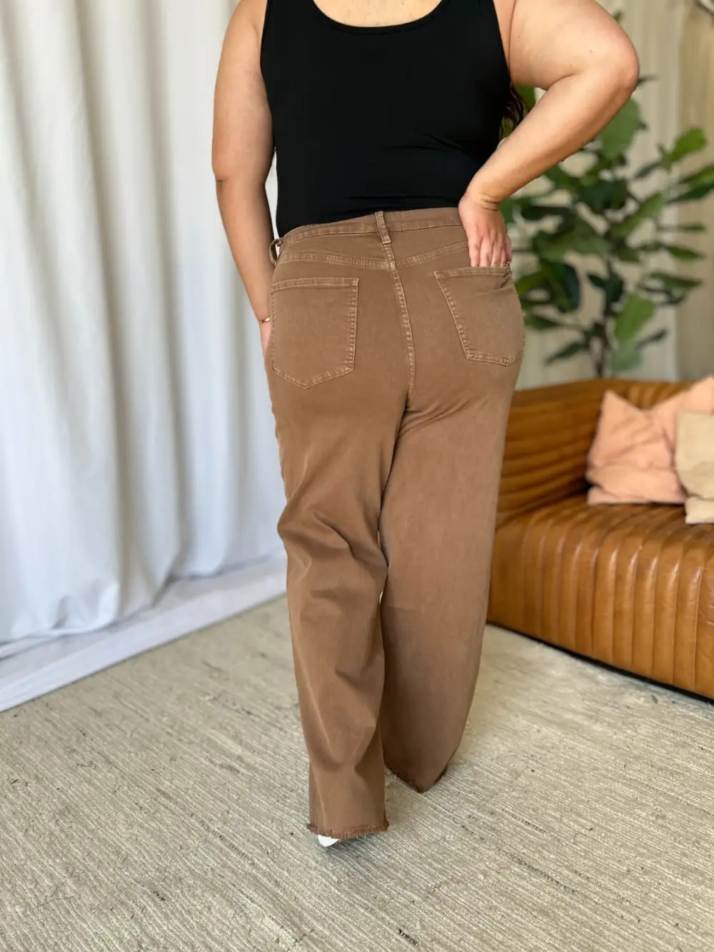 Lightweight Feel Comfy Denim Jeans