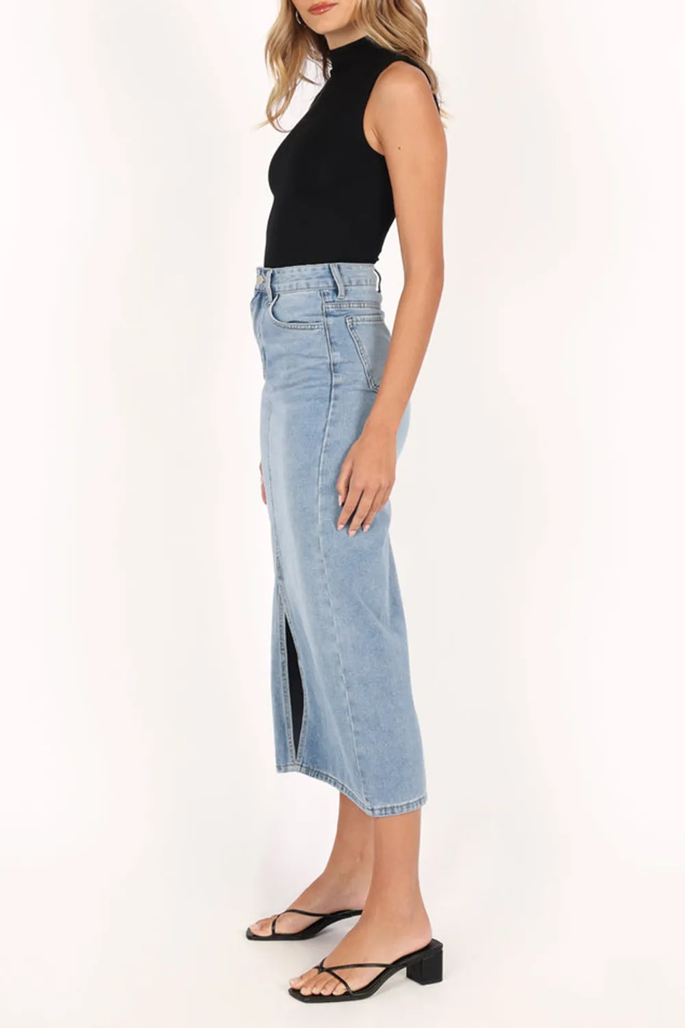 RELAXED MIDI A-LINE KNIT SKIRT