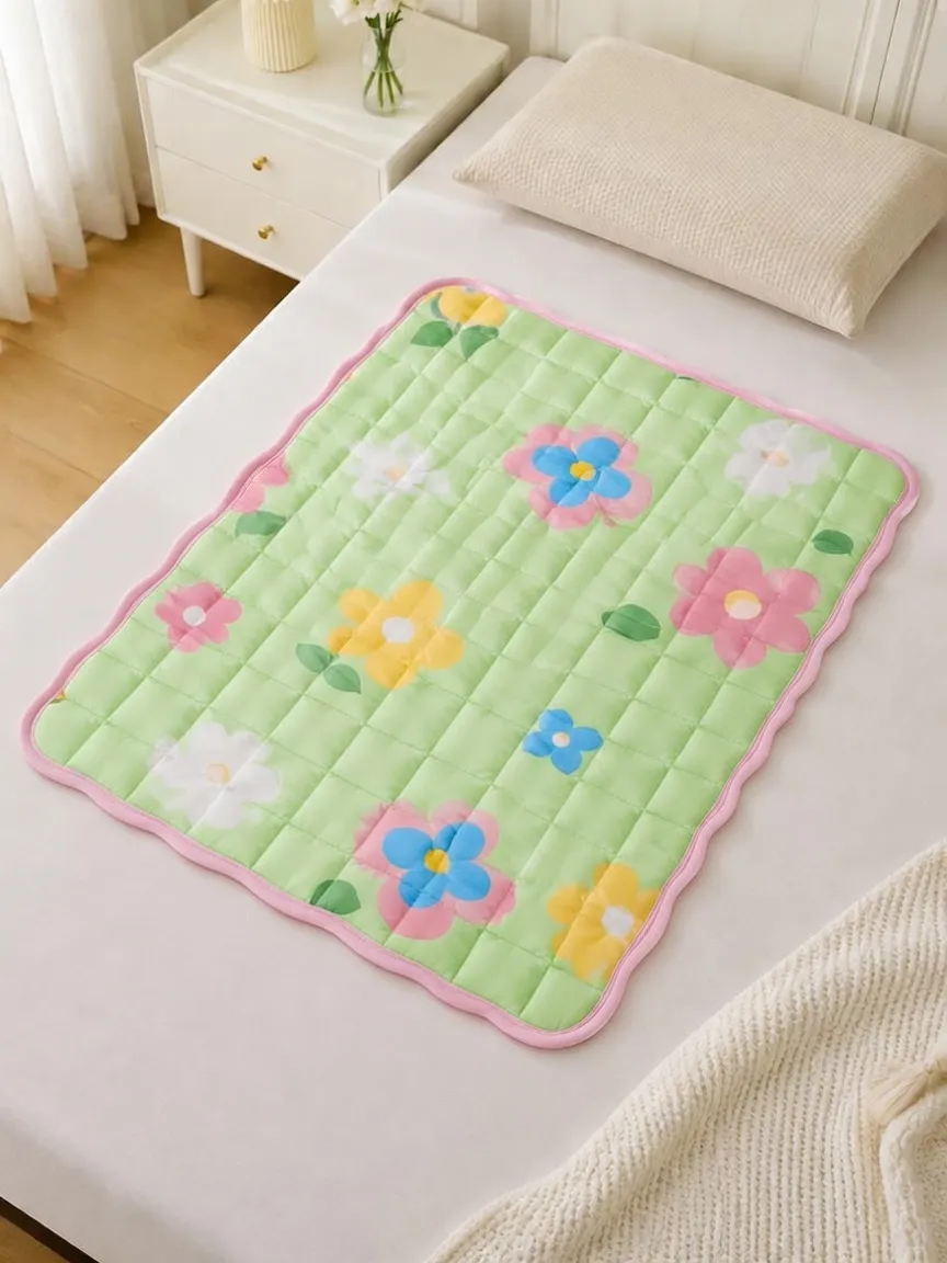 Floral Pink Daisy Print Cooling Mat