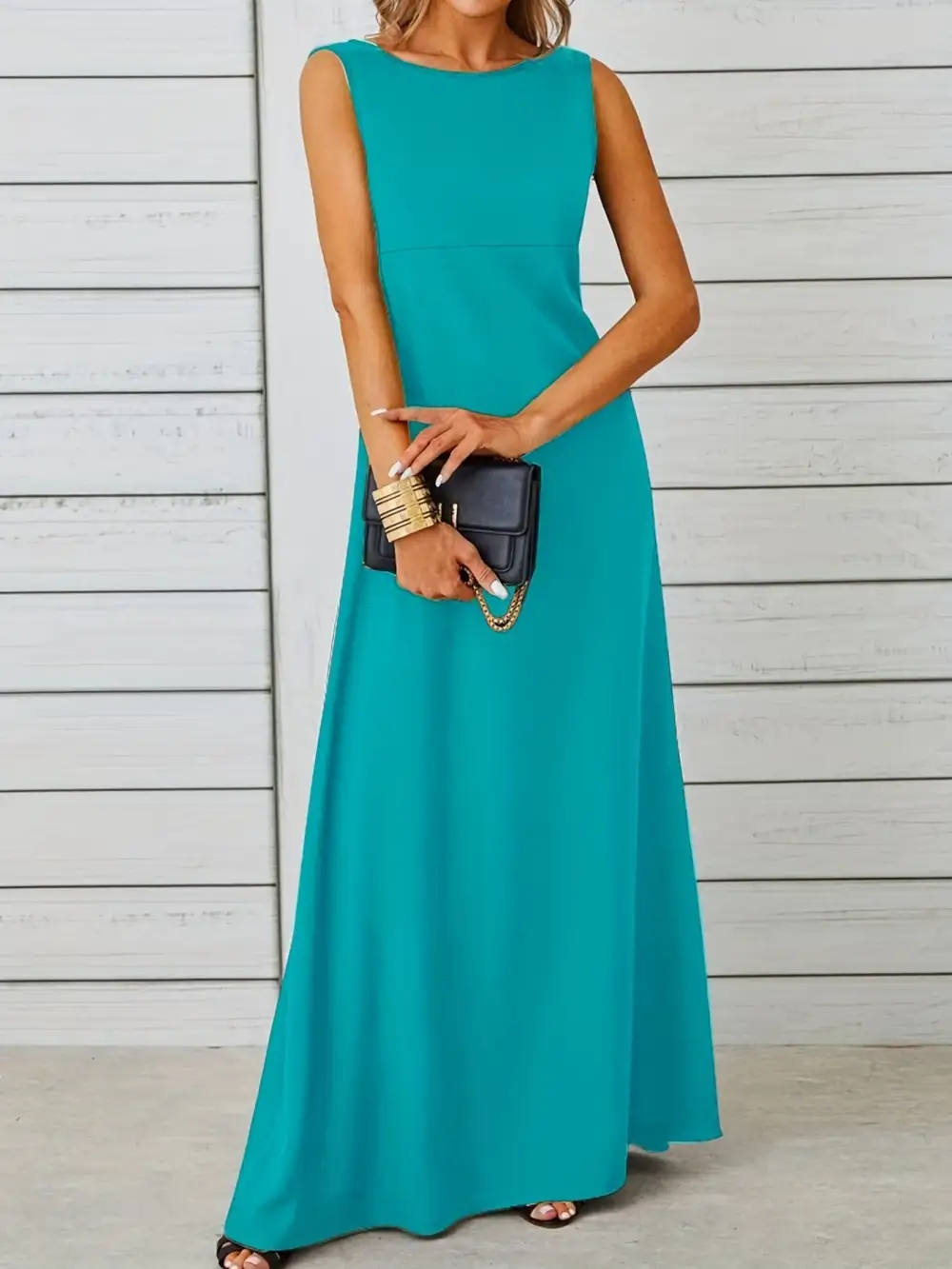 Balanced Detail Sleeveless Maxi Dress
