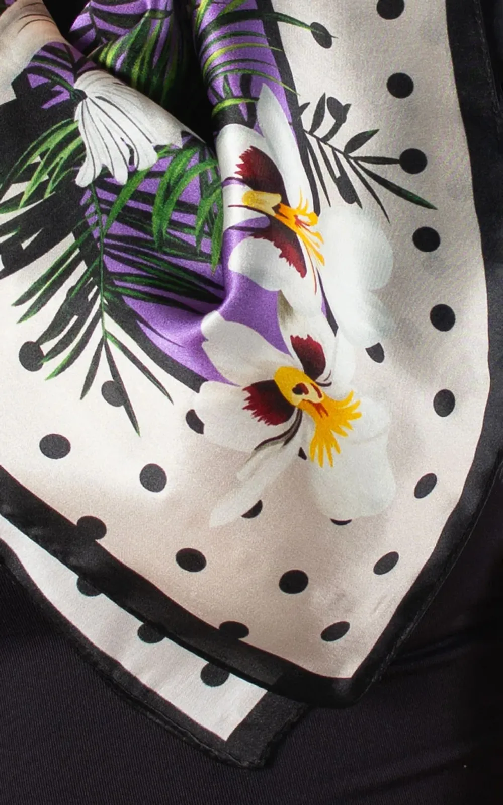 Fashionable Romantic Floral Square Scarf