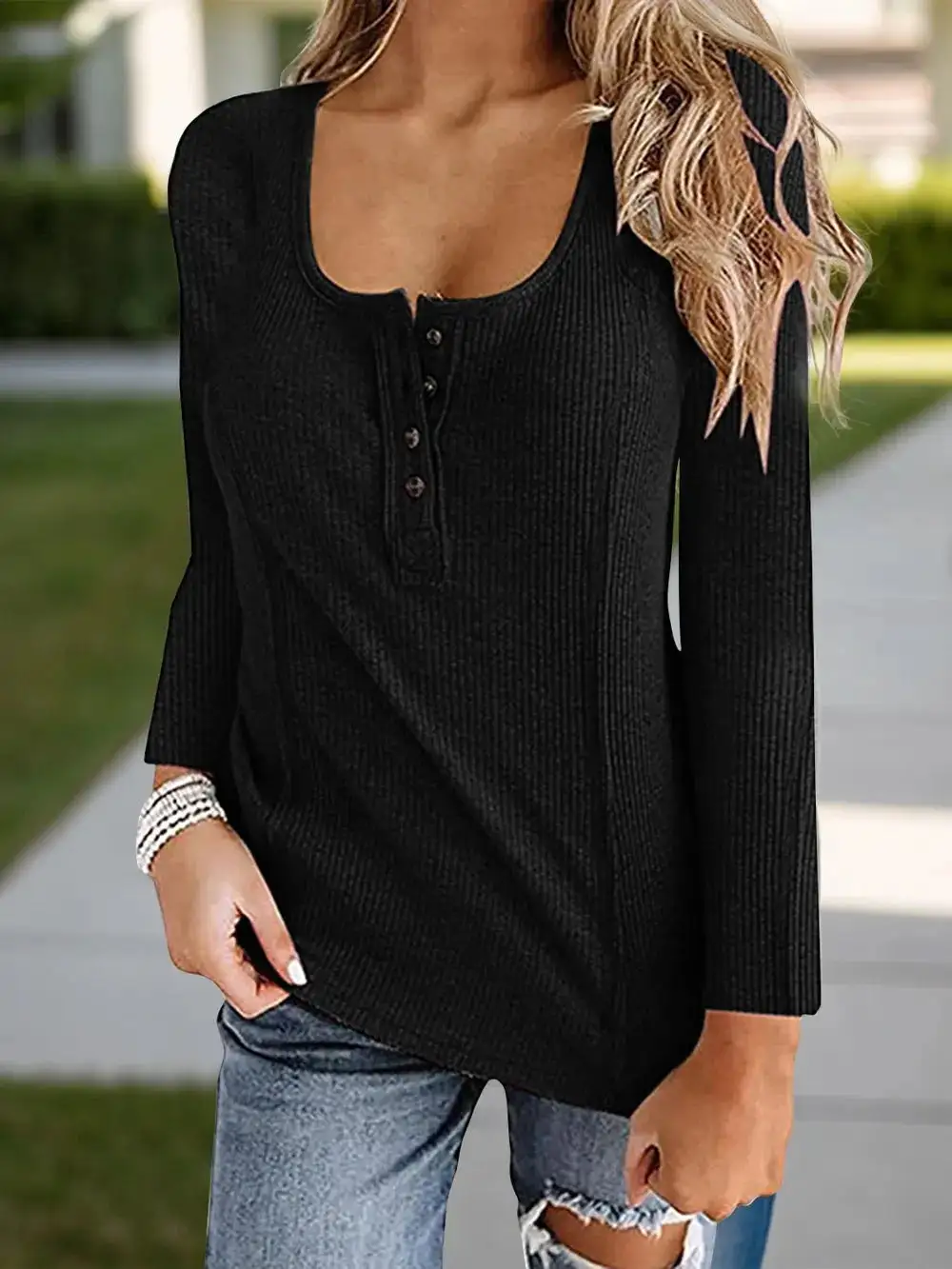 Everyday Scoop Neck Long Sleeve T-Shirt