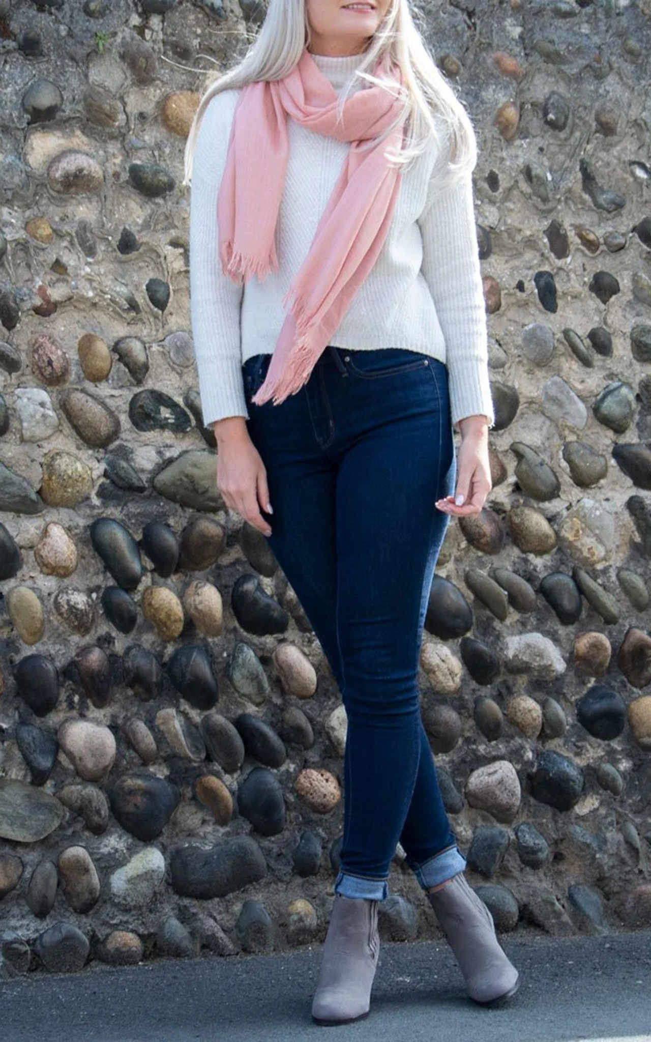 Fashionable And Romantic Dusky Pink Girlish Scarf