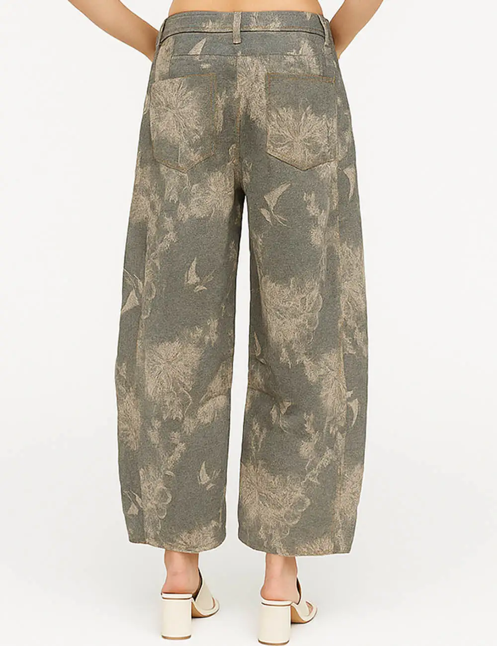 Color Block Floral Print Pocket Barrel Leg Denim Pants