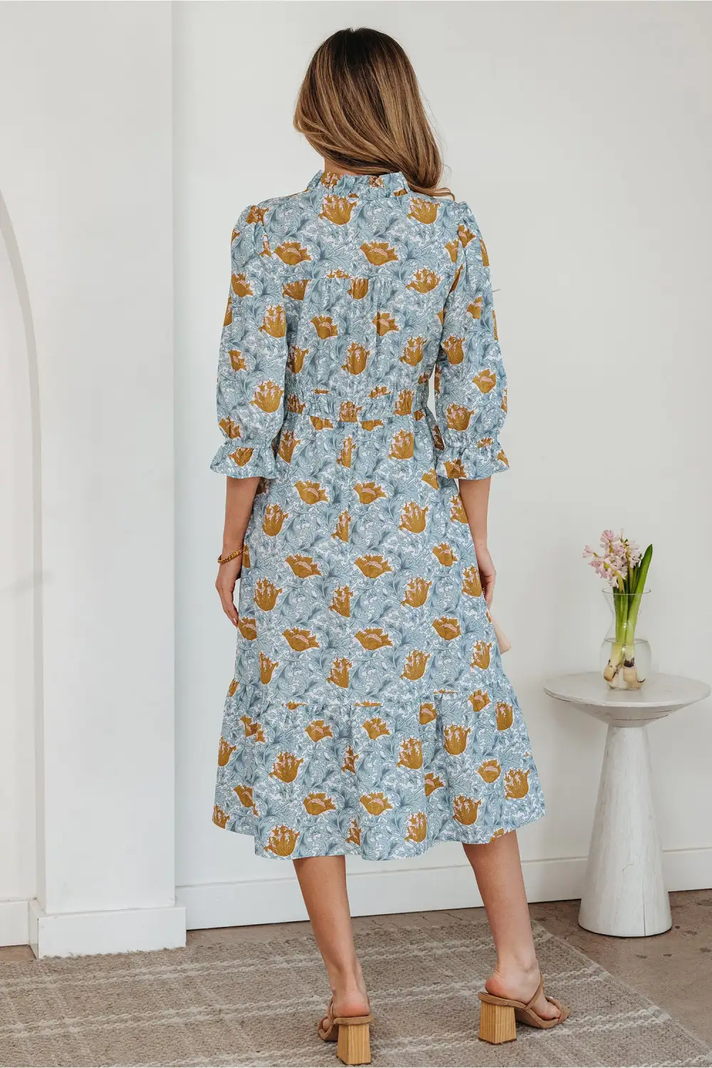 Lightweight Feel Floral Printed V Neck Dress