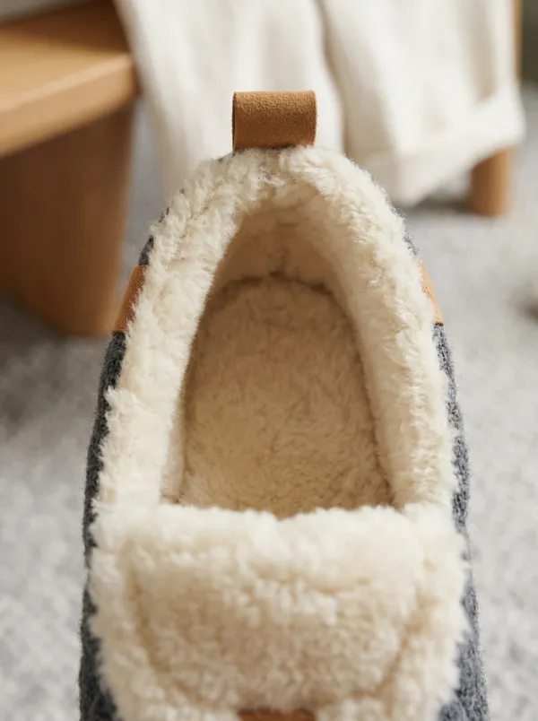 Women's Casual Quilted Grey Fleece Lined Woolen Slippers