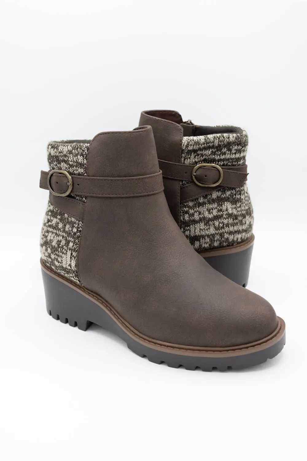 Wedge Buckle Detail Zip Entry Platform Bootie