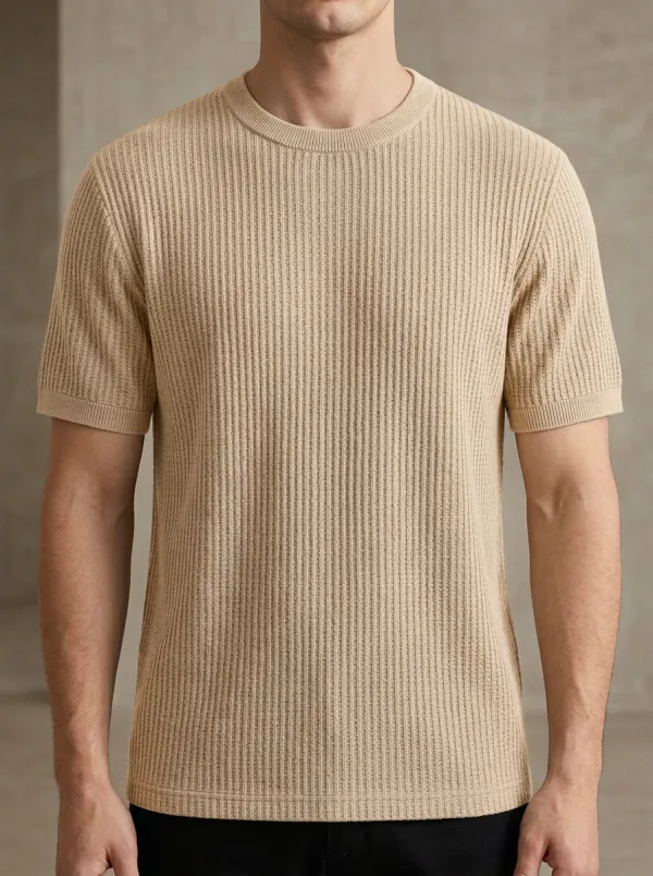 Modern Casual-Look Men's Knit Crew-Neck T-Shirt