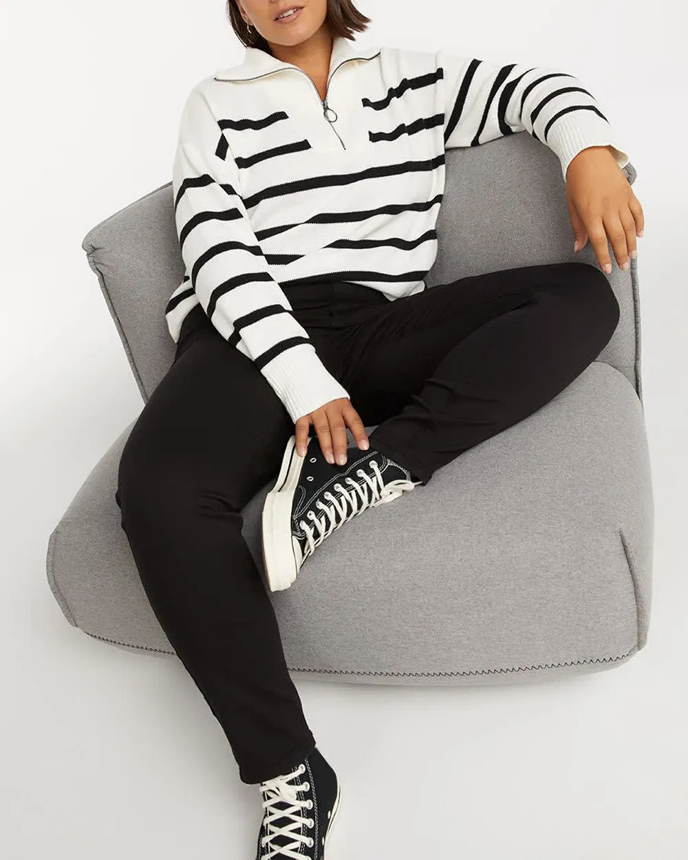 High-Rise Black Jean with Skinny Leg  Signature