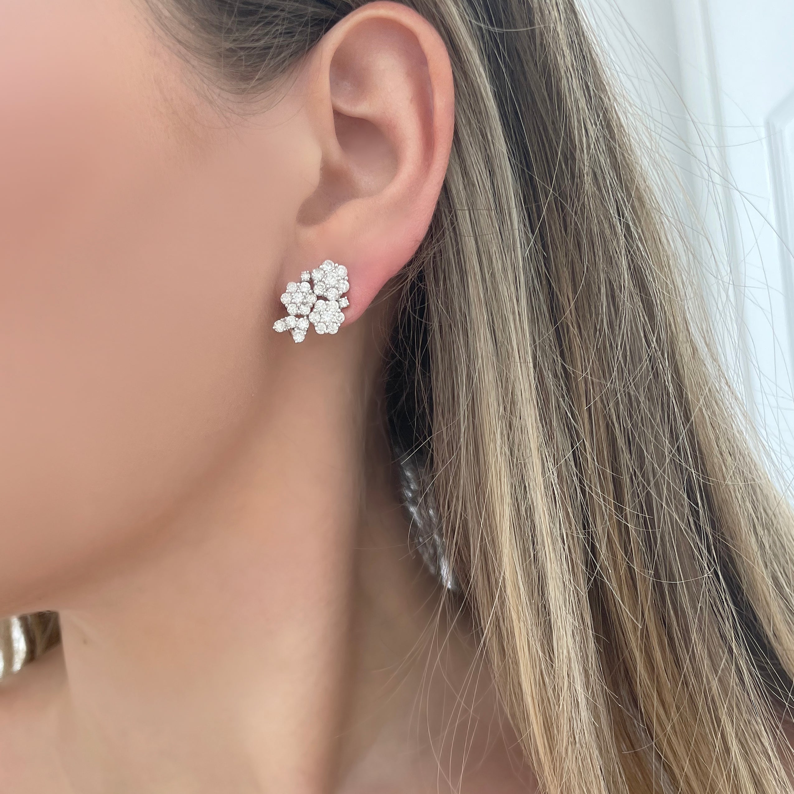 Openwork Geometric Gem Detail Earrings