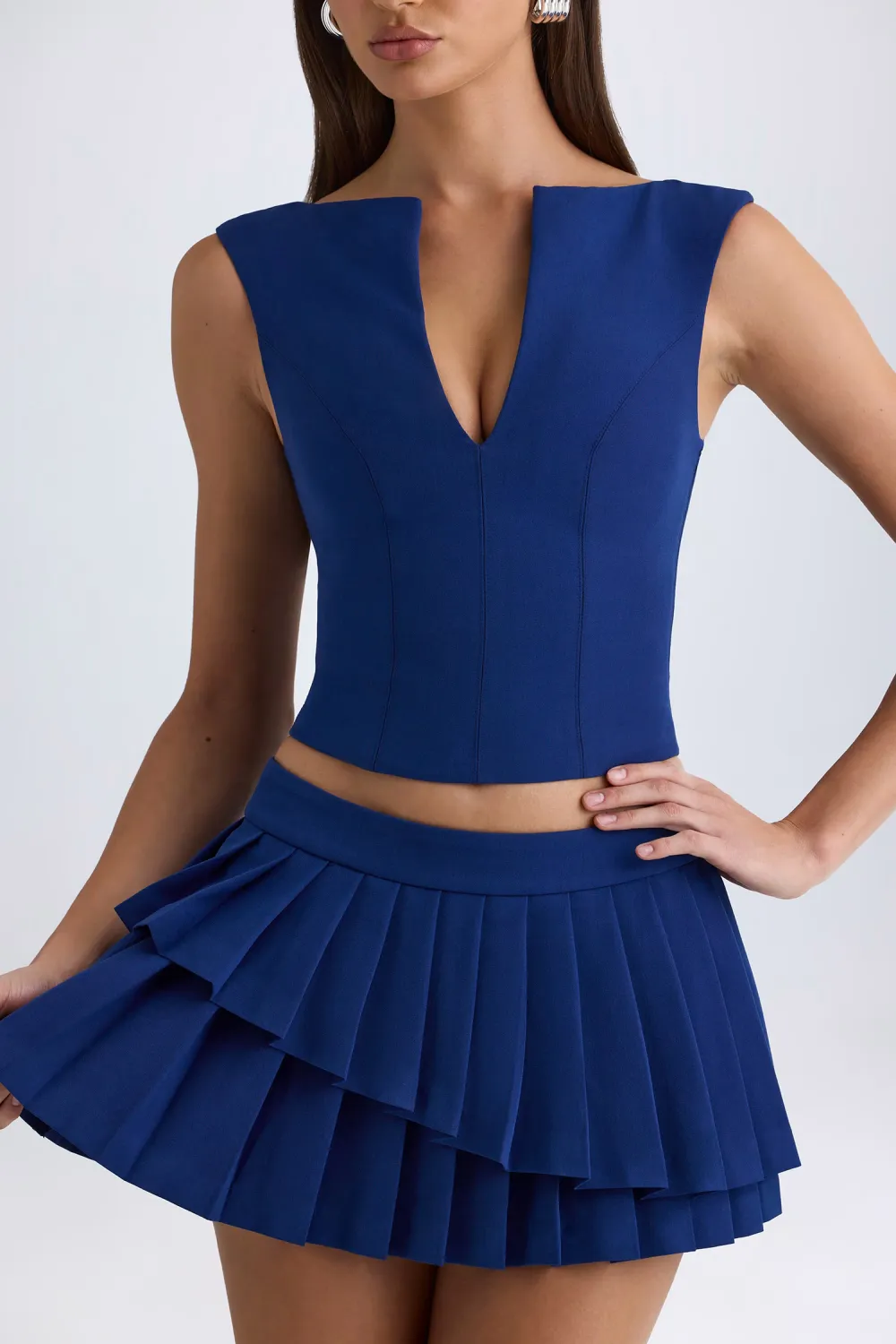 Trendy Short Solid Color Sleeveless Top